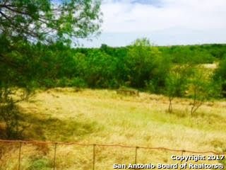 821 S Main St, Cotulla, TX 78014